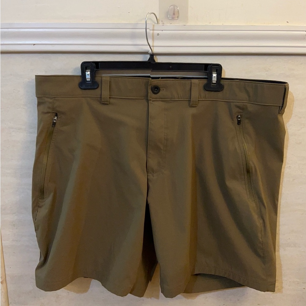 Eddie Bauer Horizon Guide Wander nylon stretch hiking shorts.